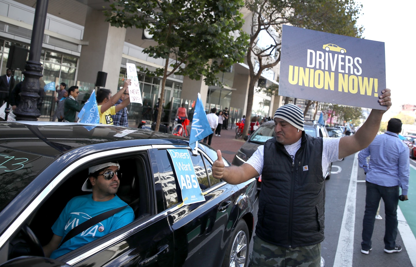 Uber, Lyft drivers to strike on Valentine’s day for higher pay